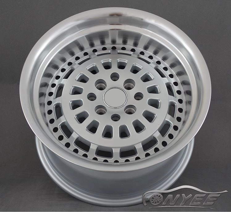 картинка Новые диски ESM 015 R16 4x114,3-4x100 ET21 J8 серебро + черные болтики от магазина  StreetTuning