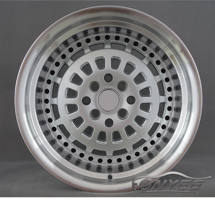 картинка Новые диски ESM 015 R16 4x114,3-4x100 ET21 J8 серебро + черные болтики от магазина  StreetTuning